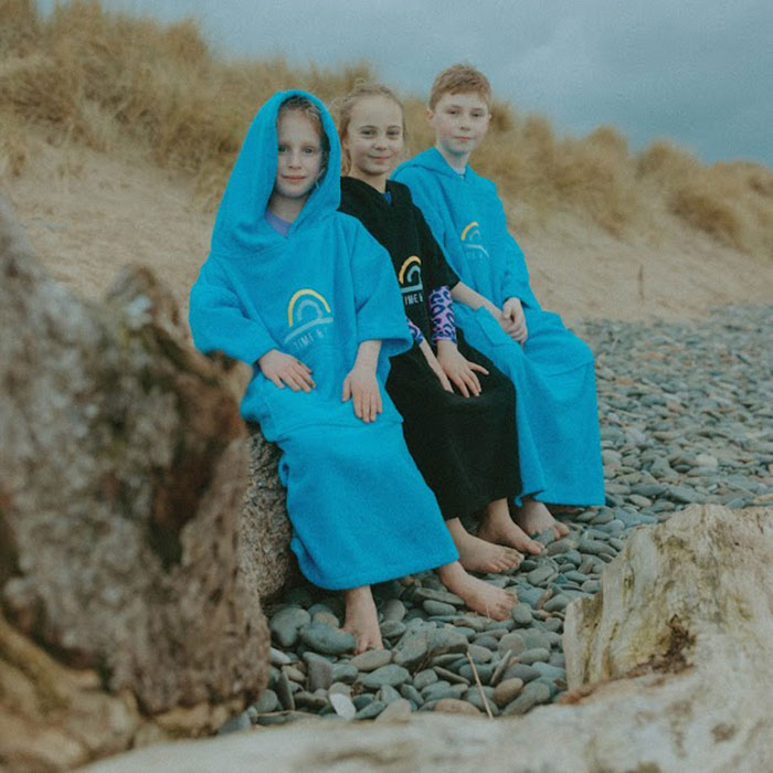 Kids Oversize Changing Ponchos
